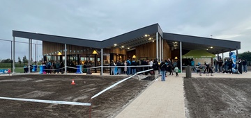 Nieuw sportcomplex in Leest geopend